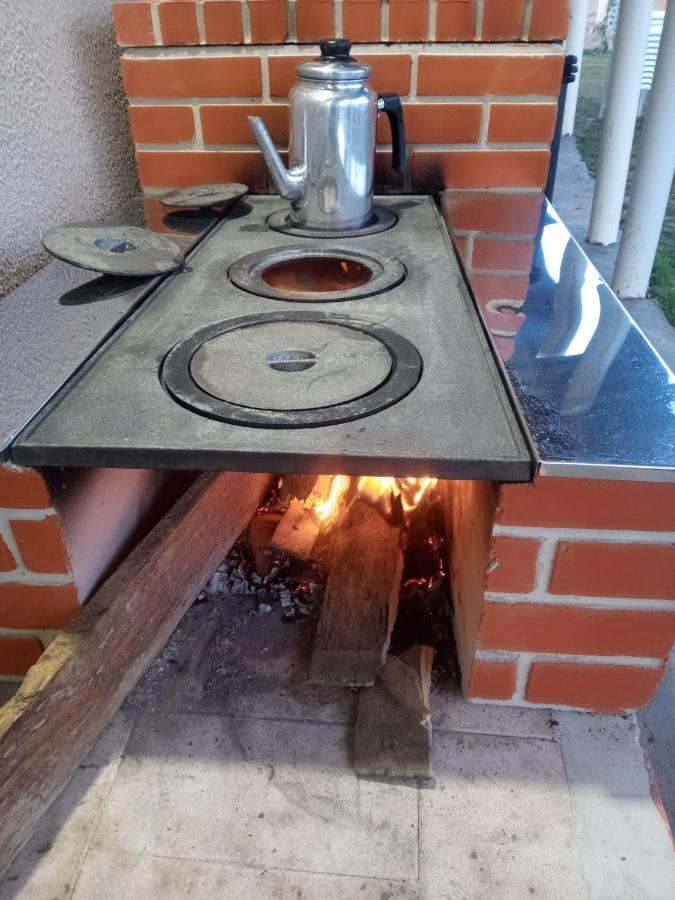 Hostel Santuario De Protecao Animal Filhos De Salomao Браганса-Паулиста Экстерьер фото