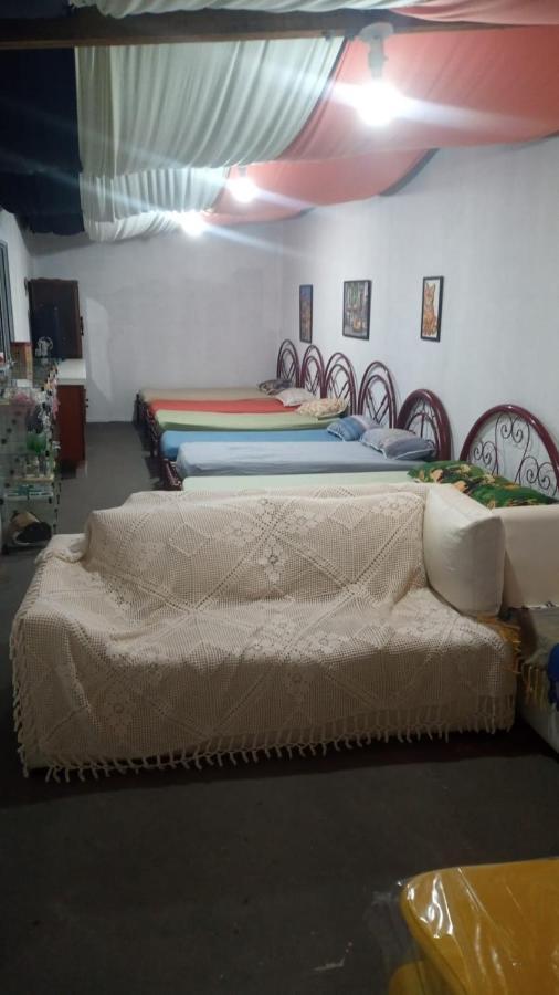 Hostel Santuario De Protecao Animal Filhos De Salomao Браганса-Паулиста Экстерьер фото